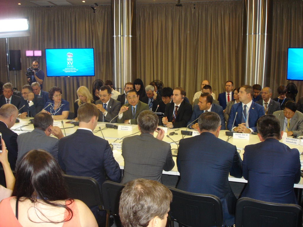 衆議院議員 田中和徳 公式HP 『統一ロシア』の党大会に自由民主党を代表して出席。